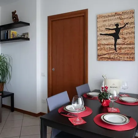 Bella Ciao Airport Apartment